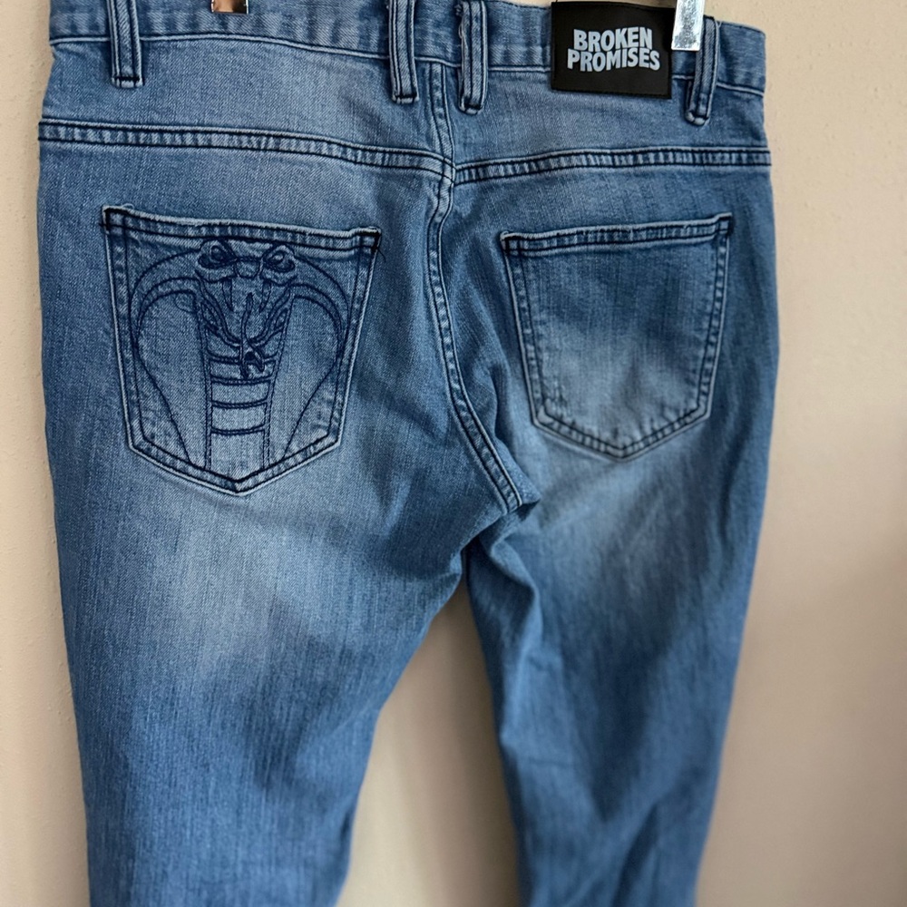 Broken Promises Cobra Embroidered Distressed Skinny Jeans 30 Streetwear Denim